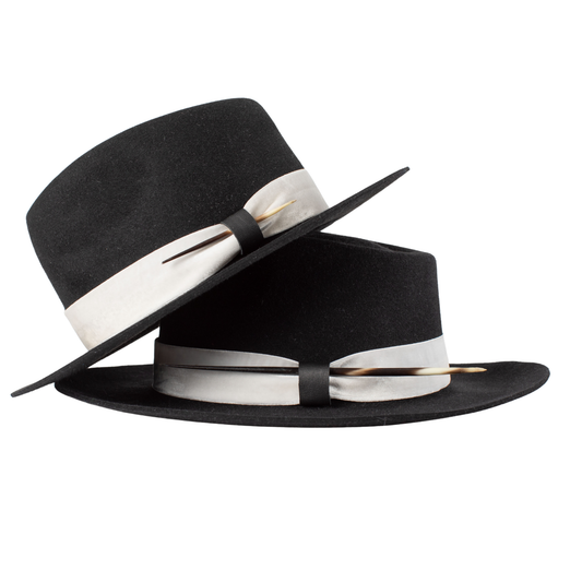 Sombrero fedora negro ala subida