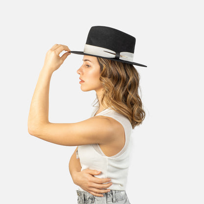 Sombrero fedora negro ala subida