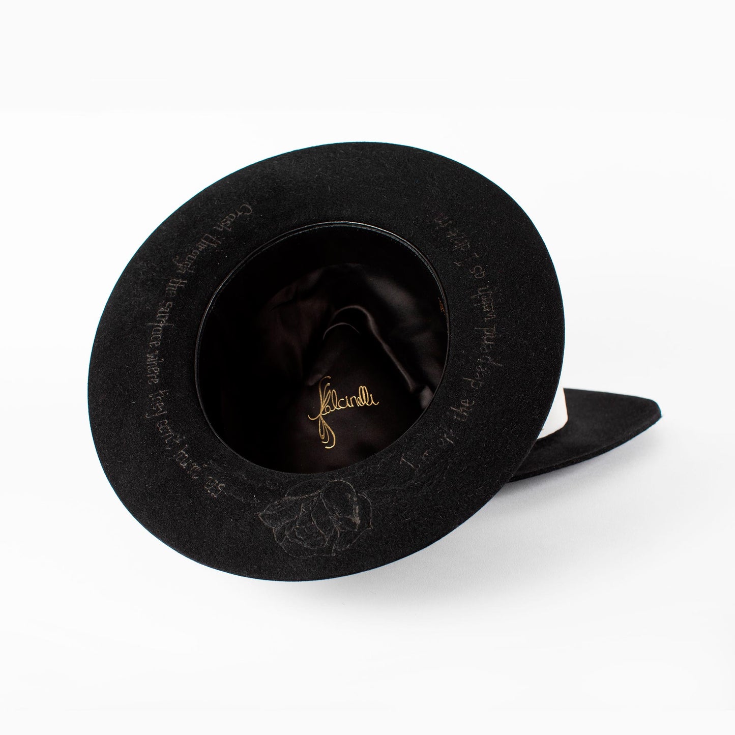 Fedora negro grabado edición especial Shallow