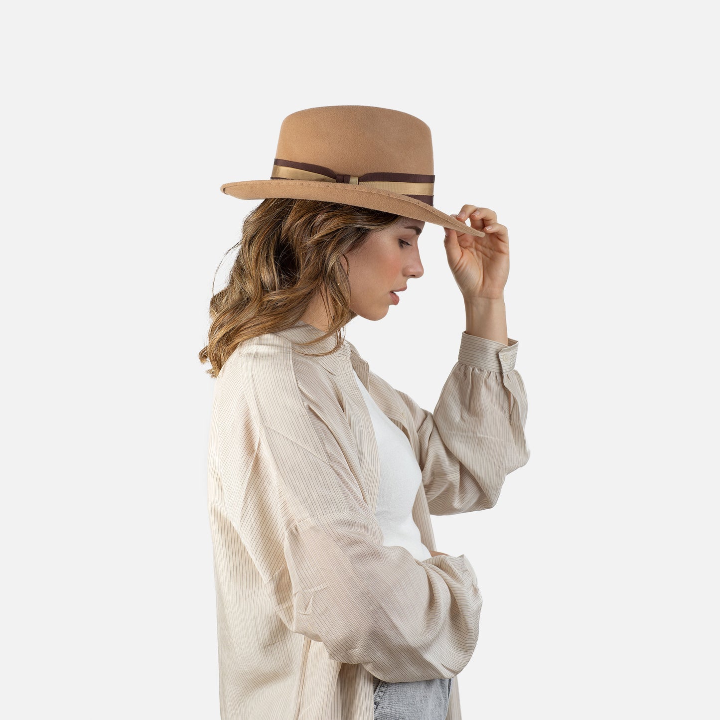 Sombrero fedora de mujer con ala irregular