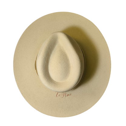 Fedora ala plana Loreen